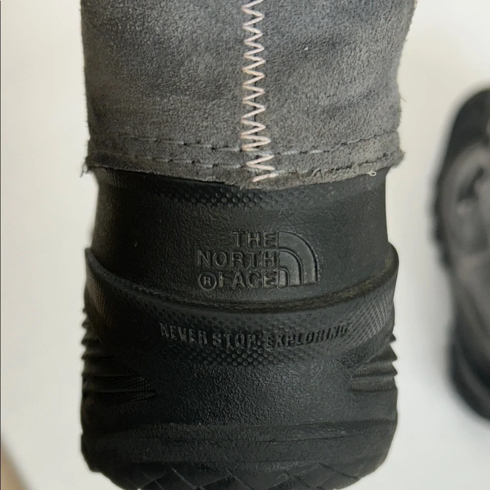 Kids Winter Boots - Black and Gray